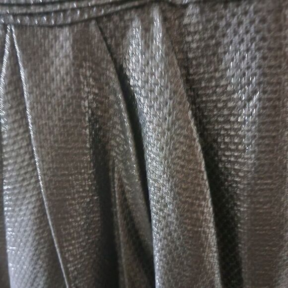 Laundry by Shelli Segal Beautiful Strapless Gown. NWT. Size 4. - Picture 4 of 7